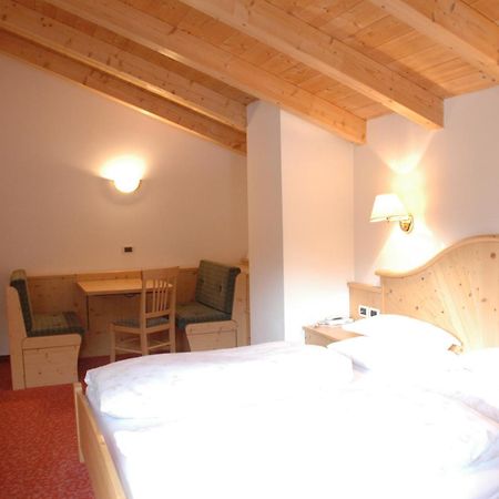 Hotel Falzares San Cassiano  Exterior photo