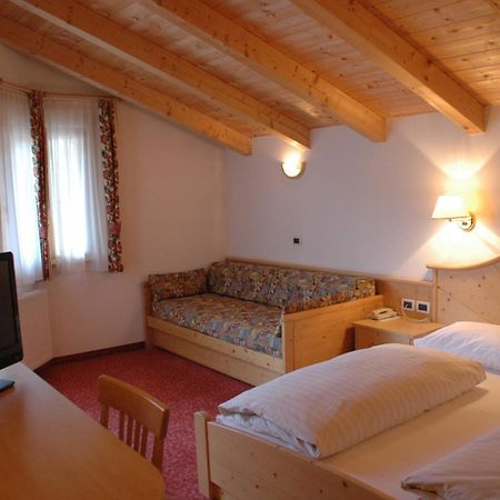 Hotel Falzares San Cassiano  Exterior photo